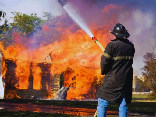 napoli incendio